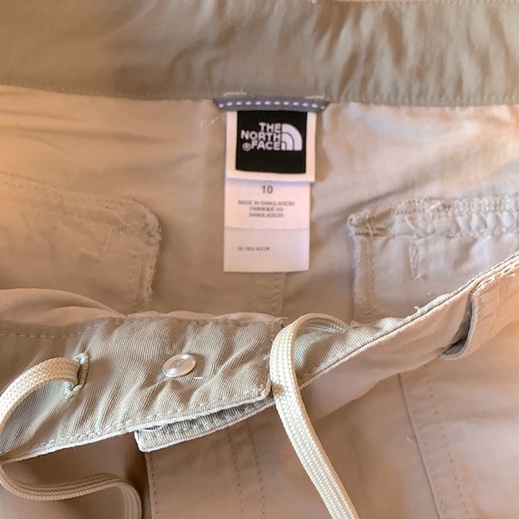 The north face shorts - Picture 3 of 7